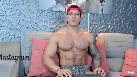 Snapshot of garret_alvin_ chatting on 01.09.25 Garret online show from 01.09.25