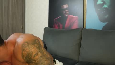 Snapshot of garret_alvin_ chatting on 11.26.25 Garret online show from 11.26.25