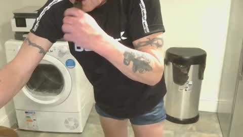 Snapshot of garybaker60 chatting on 01.14.26 Gaz online show from 01.14.26