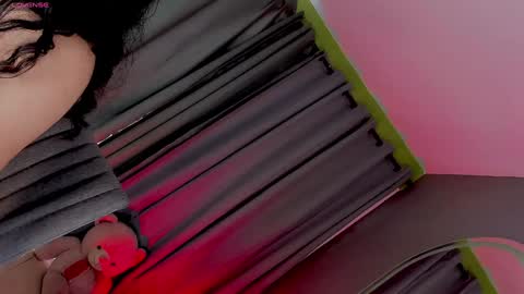 Vnecis Marn online show from 01.14.25