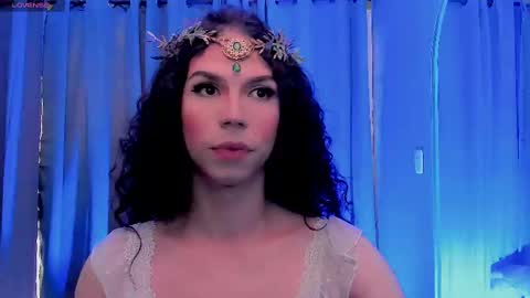 Vnecis Marn online show from 02.25.25