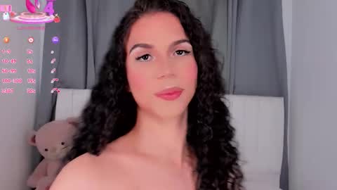 Vnecis Marn online show from 10.21.25