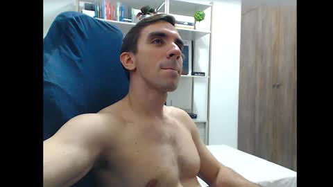 Snapshot of gatosarado23 chatting on 02.20.25 gatosarado23 online show from 02.20.25