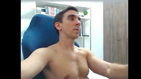 Snapshot of gatosarado23 chatting on 09.10.25 gatosarado23 online show from 09.10.25