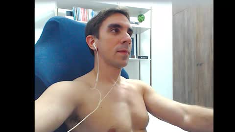 Snapshot of gatosarado23 chatting on 09.25.25 gatosarado23 online show from 09.25.25