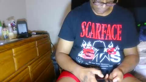 Snapshot of gawdzkumn chatting on 12.16.25 GaWdZKuMn online show from 12.16.25