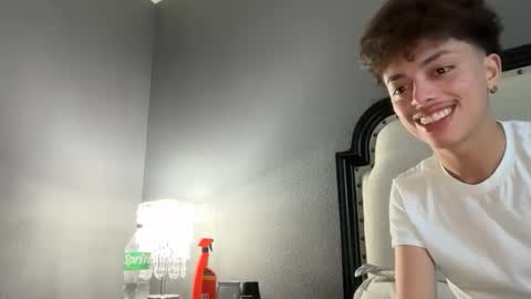 Snapshot of gayboyhtx chatting on 02.06.26 Jose online show from 02.06.26