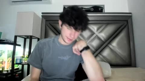 Snapshot of gayndepressed chatting on 06.26.26 Trace online show from 06.26.26