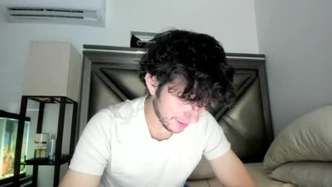 Snapshot of gayndepressed chatting on 07.05.26 Trace online show from 07.05.26