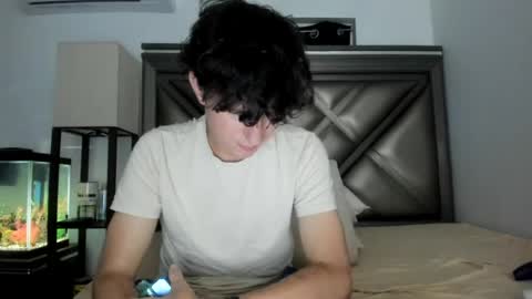 Snapshot of gayndepressed chatting on 07.05.26 Trace online show from 07.05.26