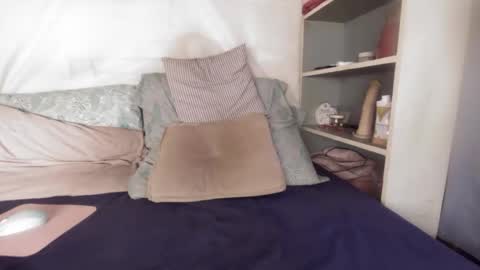 gayrobbin online show from 03.22.26