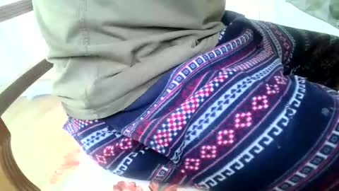 Snapshot of gazjones231 chatting on 01.11.25 gazjones231 online show from 01.11.25