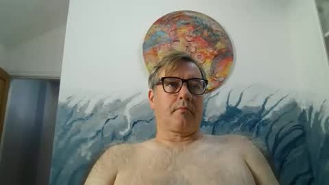 Snapshot of gazzaboy123 chatting on 10.05.25 gazzaboy123 online show from 10.05.25