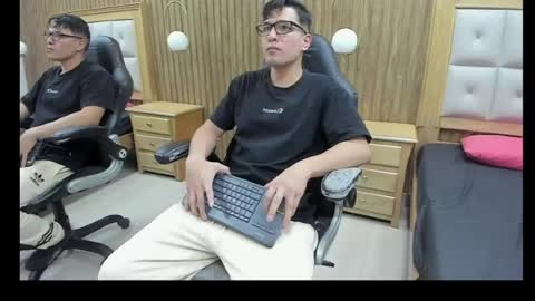 Gean Mclovin online show from 04.30.26