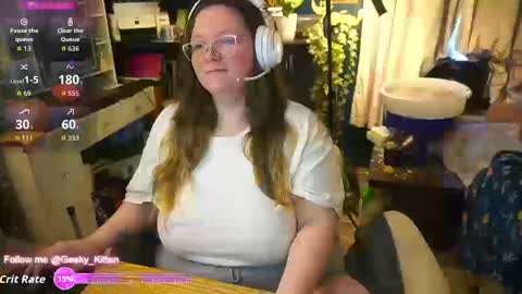 Snapshot of geeky_kitten chatting on 09.11.25 Geeky Kitten Leina -  online show from 09.11.25