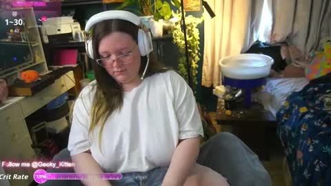 Snapshot of geeky_kitten chatting on 09.14.25 Geeky Kitten Leina -  online show from 09.14.25