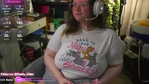 Snapshot of geeky_kitten chatting on 09.29.25 Geeky Kitten Leina -  online show from 09.29.25