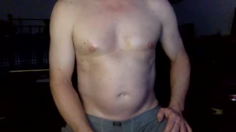 Snapshot of geetarluvver chatting on 01.08.26 geetarluvver online show from 01.08.26