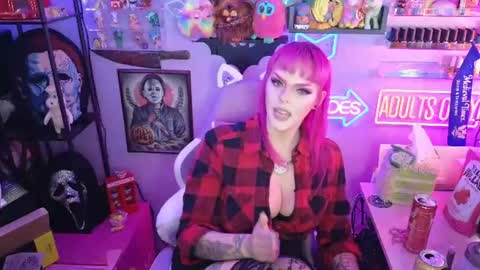 Snapshot of geishamonroe chatting on 06.27.26 Geisha Monroe online show from 06.27.26