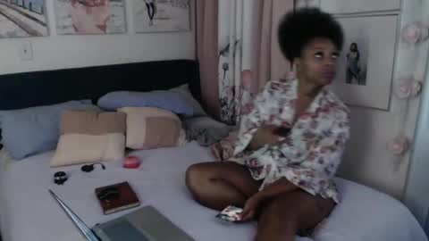 Snapshot of geishapaige chatting on 10.20.25 The Empress online show from 10.20.25