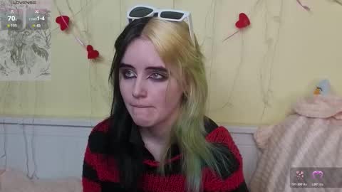 Ilona online show from 10.24.25