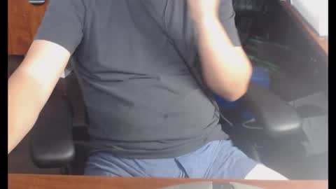 Snapshot of genefun chatting on 11.19.25 genefun online show from 11.19.25