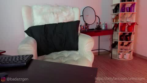 Snapshot of genesis073 chatting on 01.18.25 genesis073 online show from 01.18.25