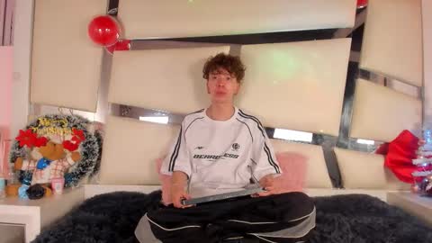 Snapshot of genesis_ask chatting on 12.18.25 Genesis online show from 12.18.25