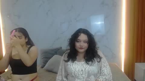 Snapshot of genesis_y_moon chatting on 07.14.26 genesis_y_moon online show from 07.14.26