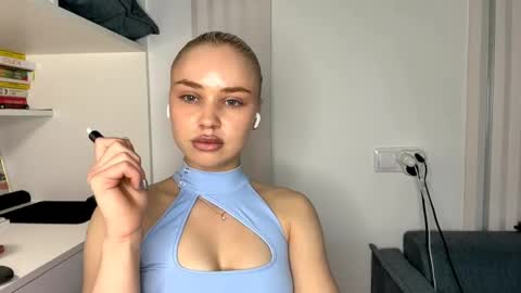 Sunny online show from 04.22.26