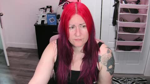 Snapshot of gennyrock chatting on 05.25.26 Genny Rock and online show from 05.25.26