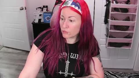 Snapshot of gennyrock chatting on 06.13.26 Genny Rock and online show from 06.13.26