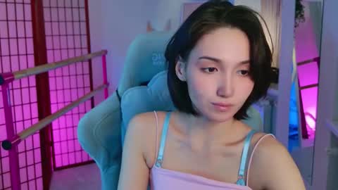 gentlemusee online show from 11.21.25