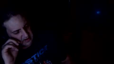 Snapshot of geoffbmn chatting on 04.26.26 geoffbmn online show from 04.26.26