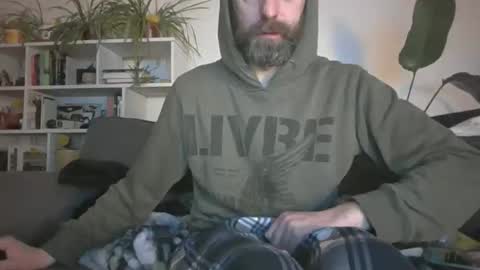 Snapshot of geon2xx chatting on 11.16.25 Geon online show from 11.16.25