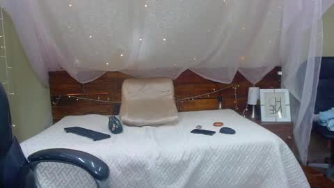 GEORGE online show from 02.05.25