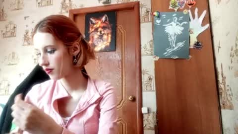 Snapshot of georgianahaeussler chatting on 06.06.26 Ellie online show from 06.06.26