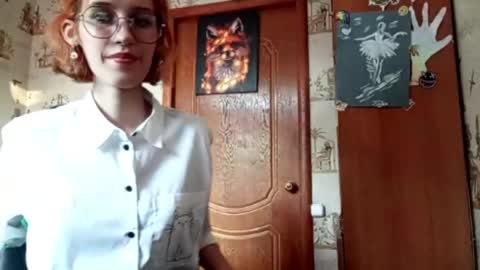 Snapshot of georgianahaeussler chatting on 06.07.26 Ellie online show from 06.07.26