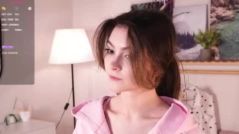 Snapshot of georgiannahearn chatting on 04.25.26 May online show from 04.25.26