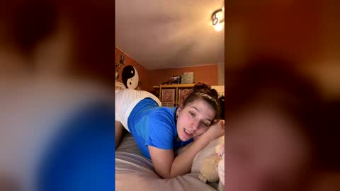 Georgina Moor online show from 03.30.26