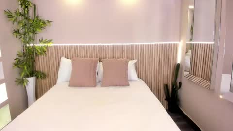 GeorginaReyes  online show from 04.18.26