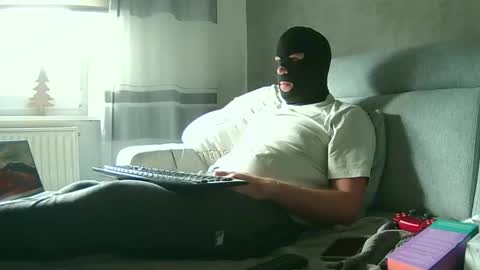 germanboy2601 online show from 12.21.25