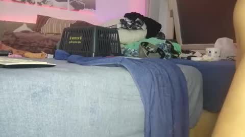 A  A online show from 01.25.25