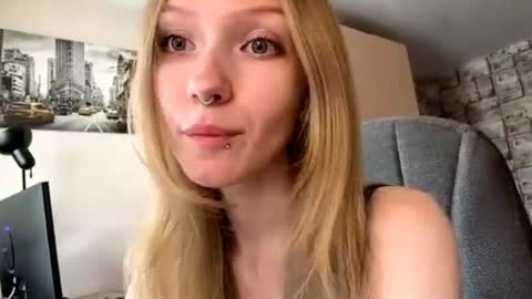 Sophie online show from 06.24.26