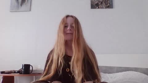 Kate online show from 04.05.26