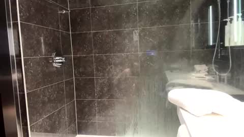 Snapshot of getitdaddyplease chatting on 12.16.25 getitdaddyplease online show from 12.16.25