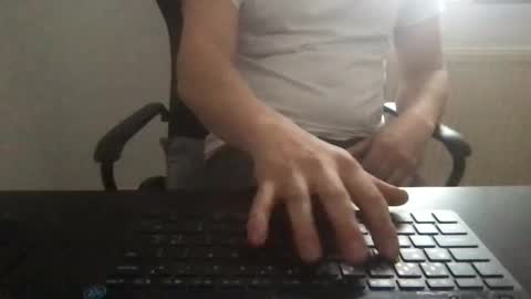 Snapshot of gfaulk9er chatting on 03.31.26 gfaulk9er online show from 03.31.26