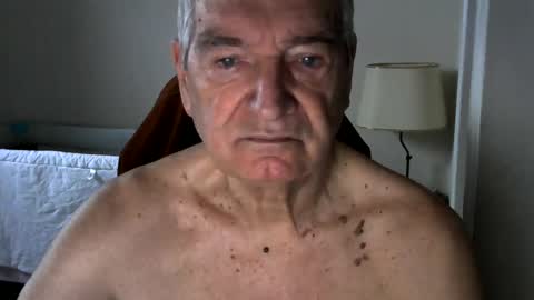 Snapshot of gh1952ma chatting on 01.22.25 Gisse online show from 01.22.25