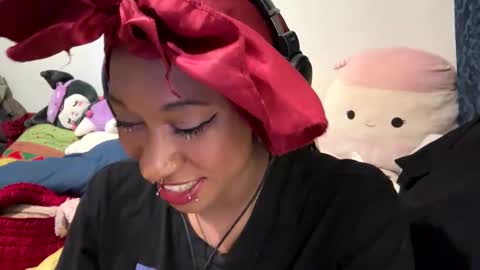 ghastgirlt_t online show from 11.13.25