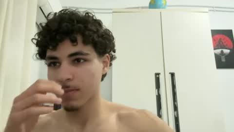 Snapshot of ghilassss chatting on 02.18.26 ghilassss online show from 02.18.26